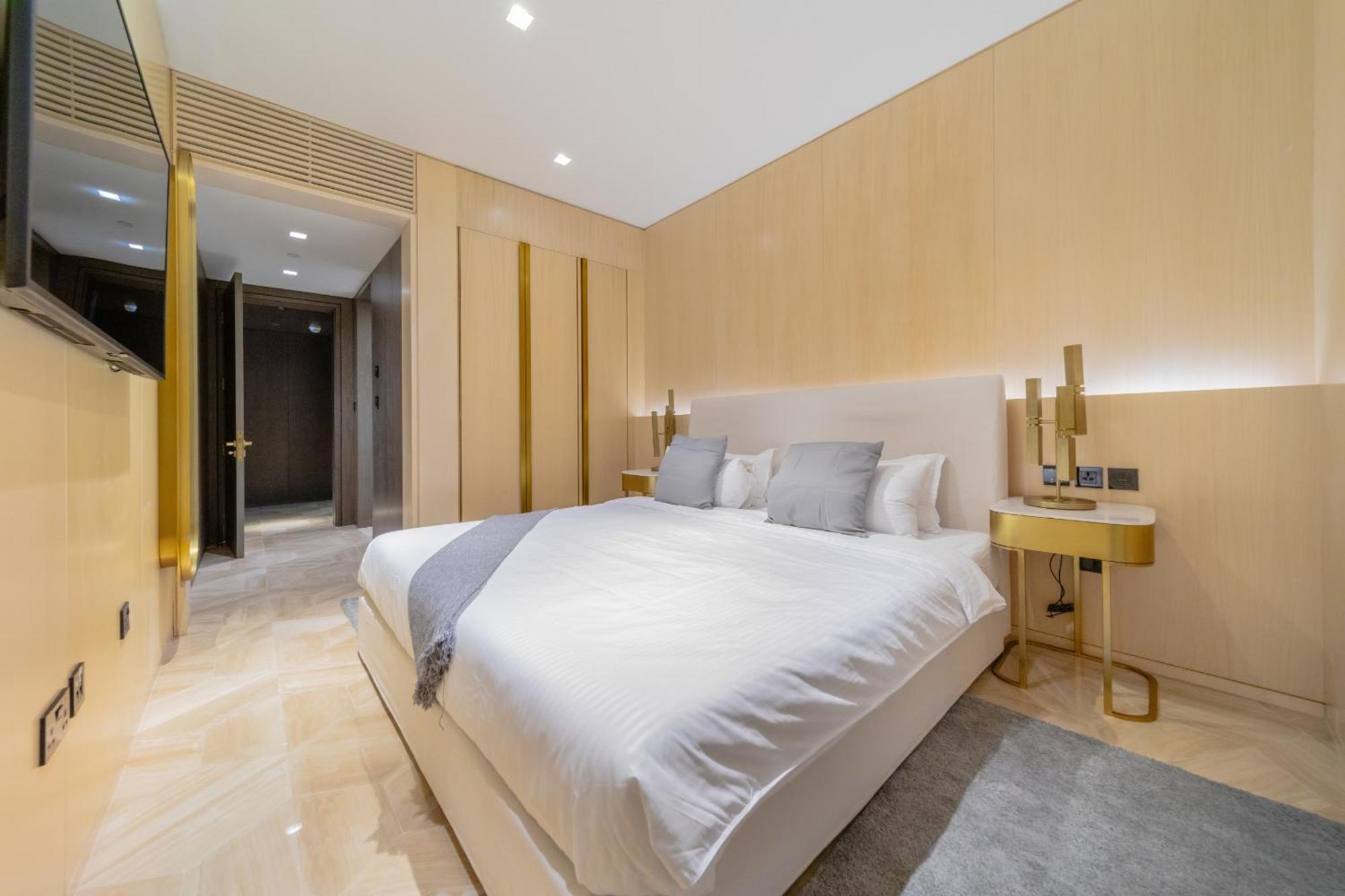 Eden's Homes & - Five Palm Residences Penthouses * Dubai