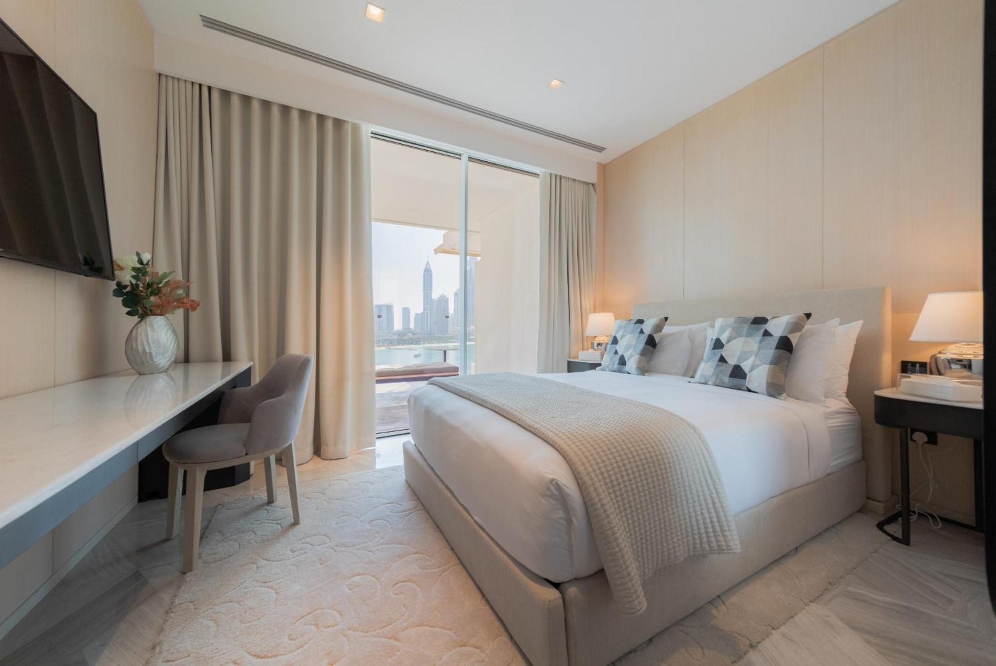 Eden's Homes & - Five Palm Residences Penthouses Apartment *