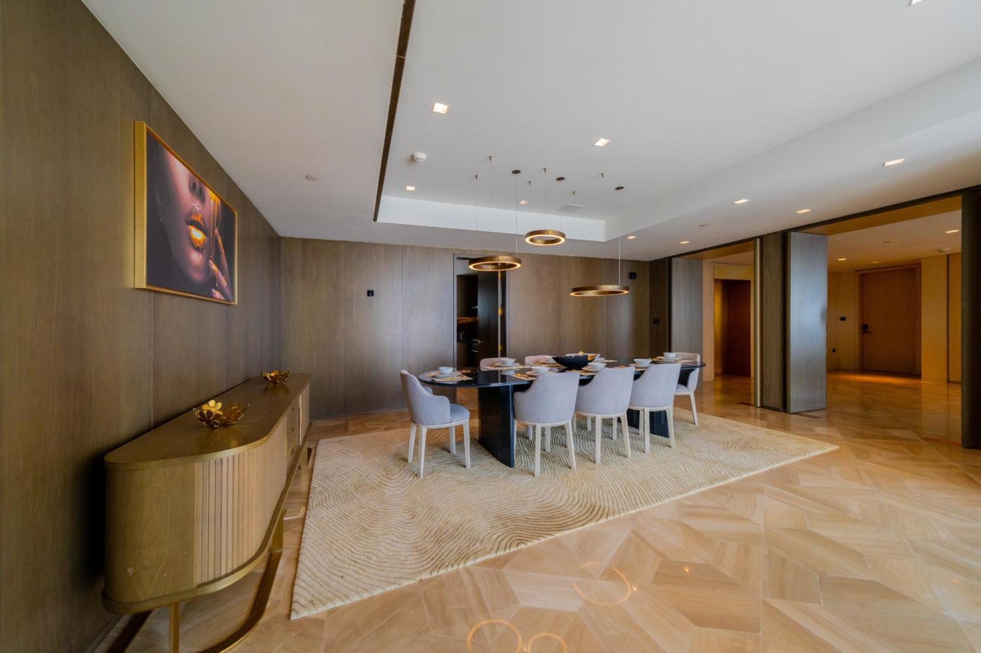 Eden's Homes & - Five Palm Residences Penthouses Apartment Dubai