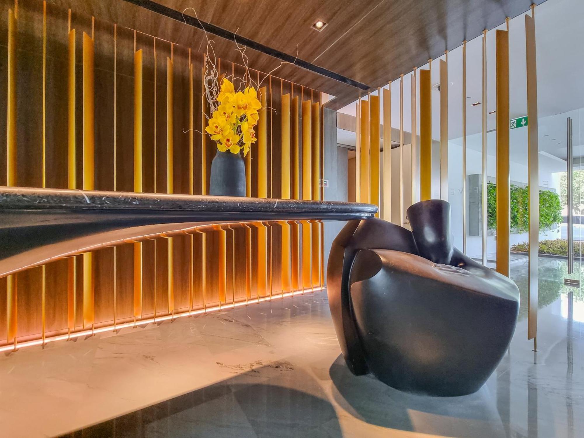 Eden's Homes & - Five Palm Residences Penthouses Apartment *